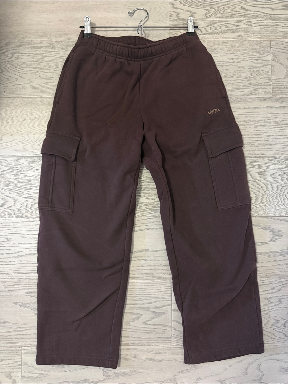 Aritzia Rich MochaBrown Cozy Sweatfleece Mega Cargo Sweatpant - Short